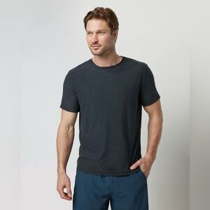 Vuori Men’s Strato Tech Tee: Charcoal